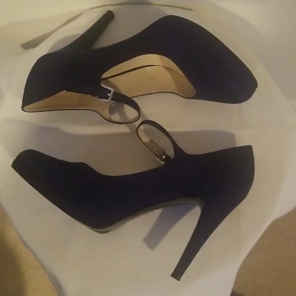 NWOT! Nine West Mary Jane Faux Suede Navy Blue Pumps - Picture 4 of 6